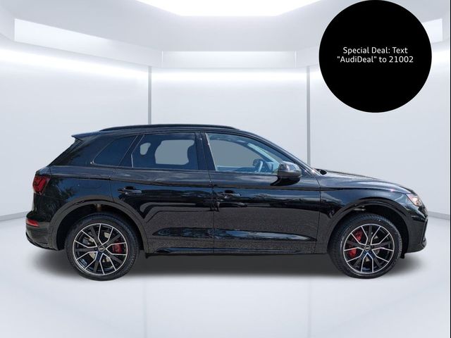 2025 Audi SQ5 Premium Plus