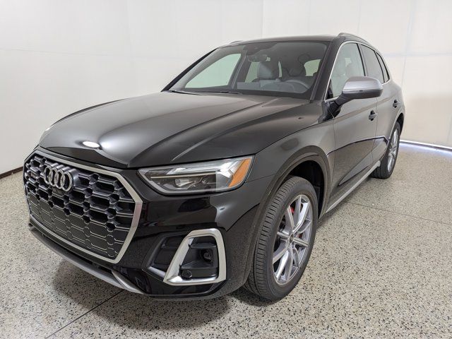 2025 Audi SQ5 Premium Plus