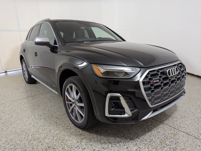 2025 Audi SQ5 Premium Plus