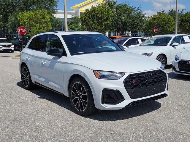 2025 Audi SQ5 Premium Plus