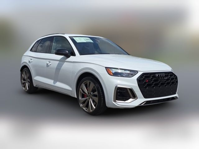 2025 Audi SQ5 Premium Plus