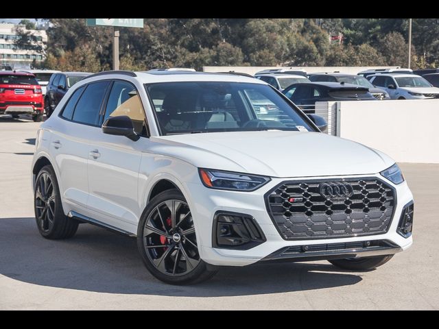 2025 Audi SQ5 Premium Plus