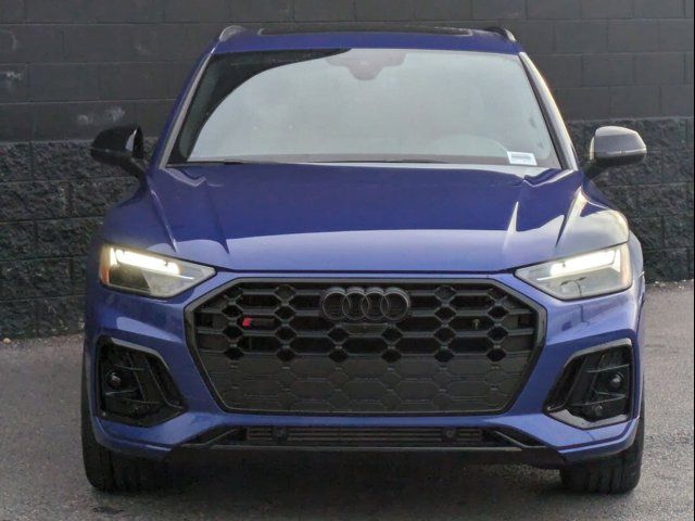 2025 Audi SQ5 Premium Plus