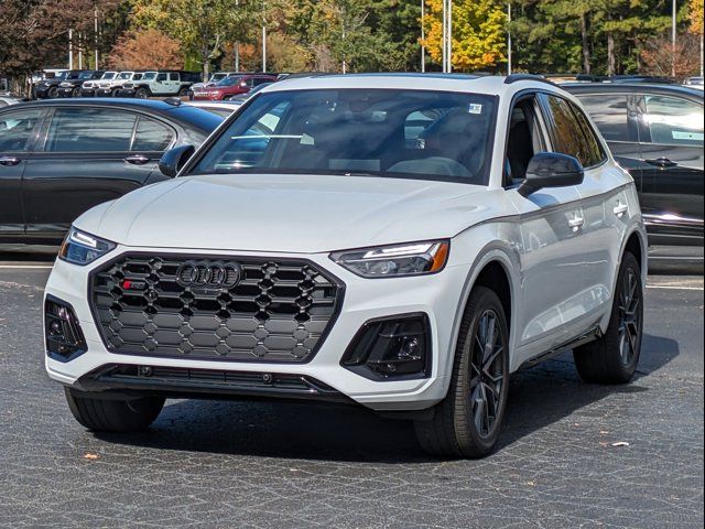 2025 Audi SQ5 Premium Plus