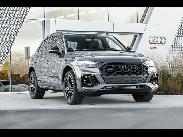 2025 Audi SQ5 Premium Plus