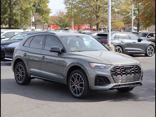 2025 Audi SQ5 Premium Plus