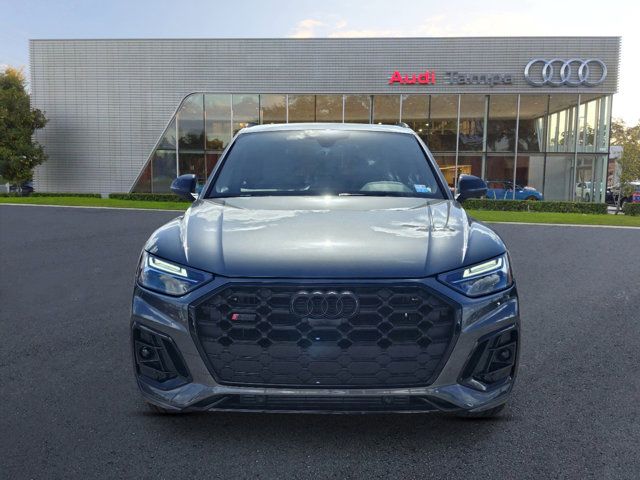 2025 Audi SQ5 Premium Plus