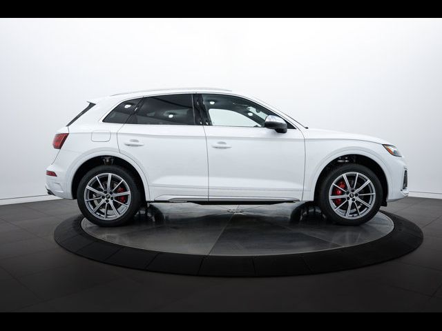 2025 Audi SQ5 Premium Plus