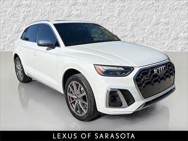 2025 Audi SQ5 Premium Plus