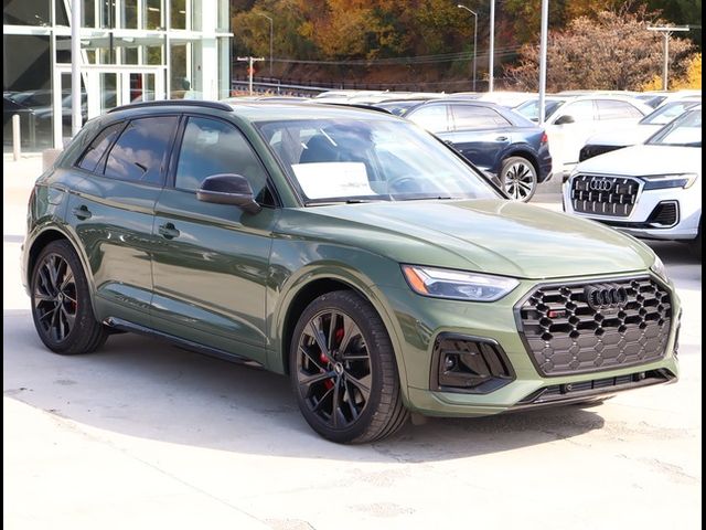 2025 Audi SQ5 Premium Plus