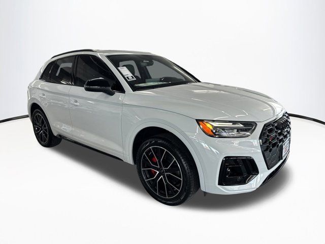 2025 Audi SQ5 Premium Plus