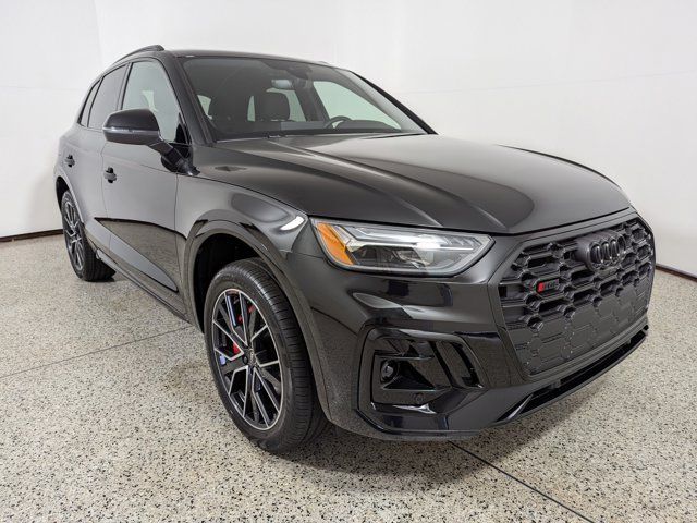 2025 Audi SQ5 Premium Plus