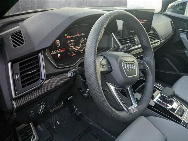 2025 Audi SQ5 Premium Plus