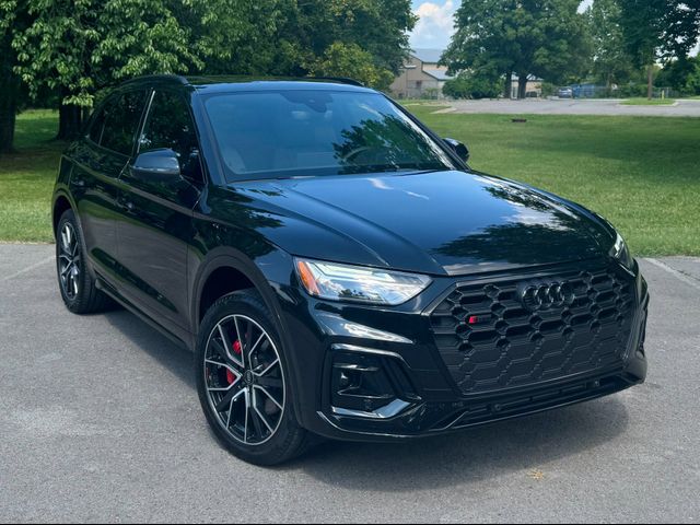2025 Audi SQ5 Premium Plus