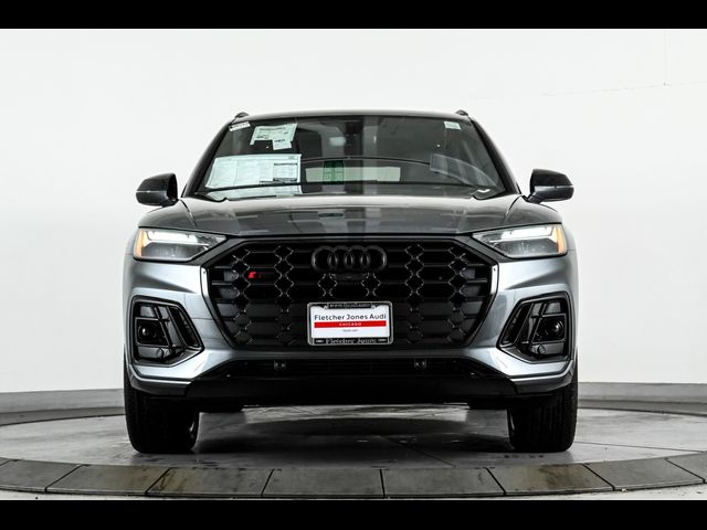 2025 Audi SQ5 Premium Plus