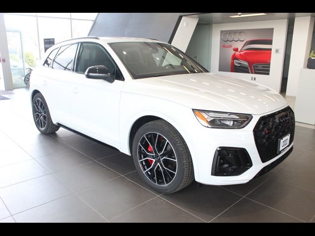 2025 Audi SQ5 Premium Plus