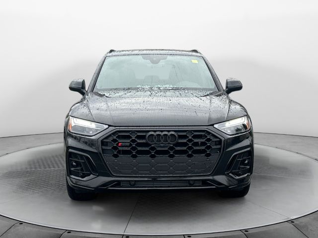2025 Audi SQ5 Premium Plus