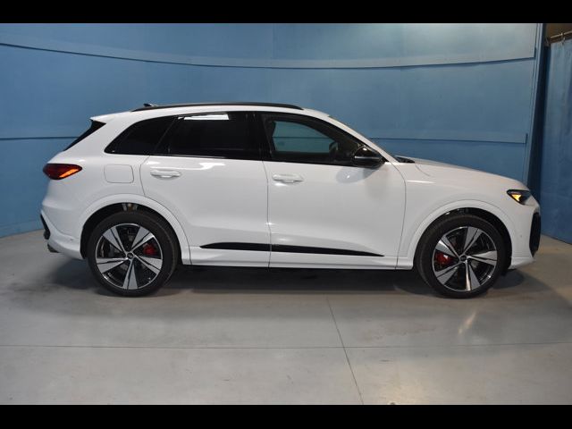 2025 Audi SQ5 Prestige