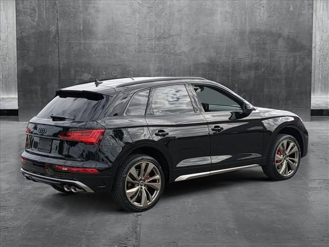 2025 Audi SQ5 Prestige