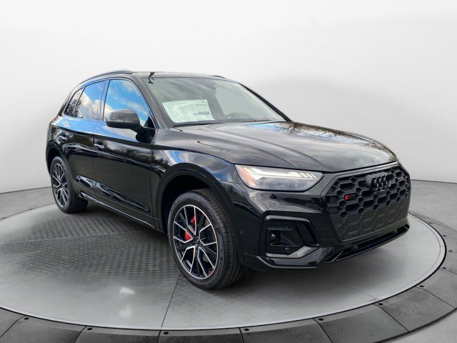 2025 Audi SQ5 Prestige