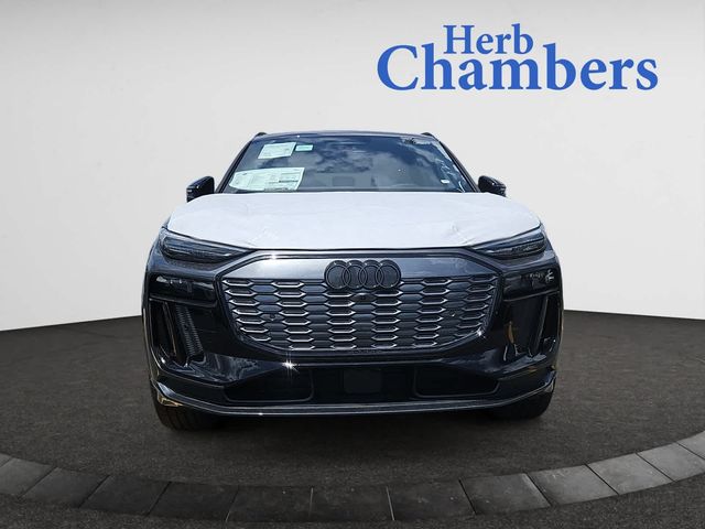 2025 Audi SQ6 e-tron Premium Plus