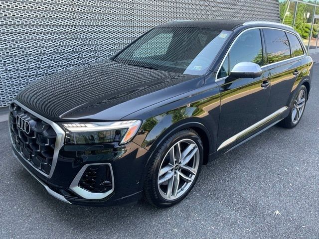 2025 Audi SQ7 Prestige