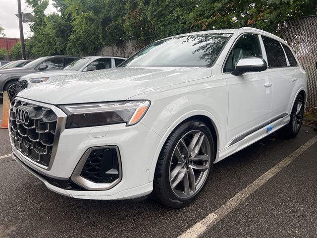 2025 Audi SQ7 Premium Plus