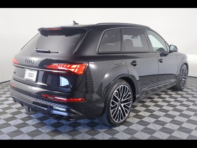 2025 Audi SQ7 Premium Plus