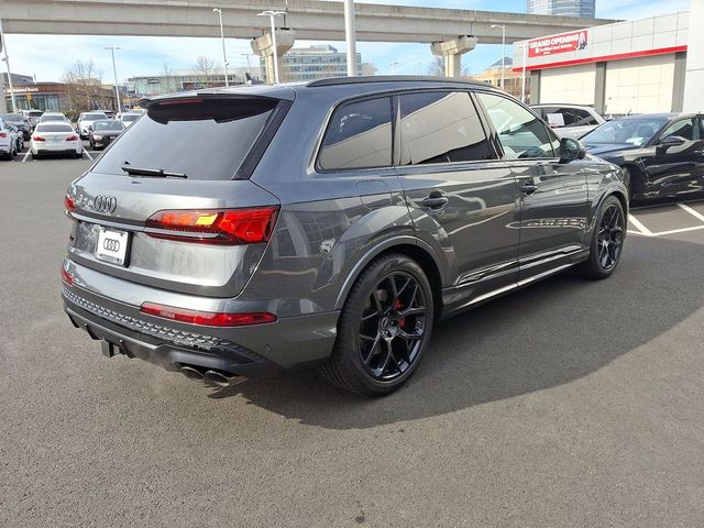 2025 Audi SQ7 Prestige