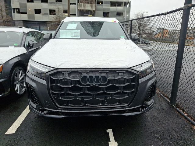 2025 Audi SQ7 Prestige