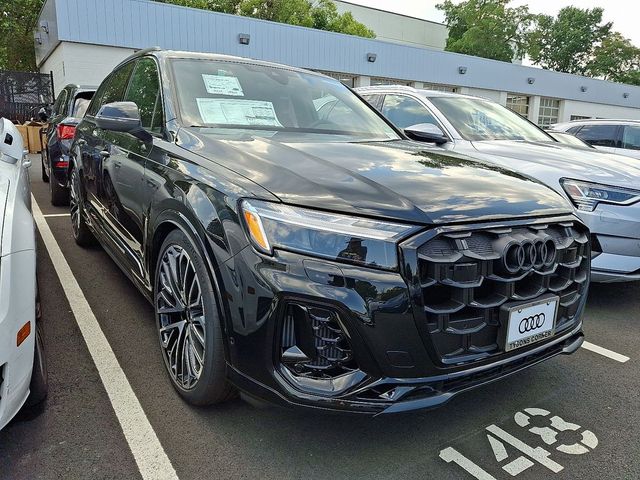 2025 Audi SQ7 Prestige