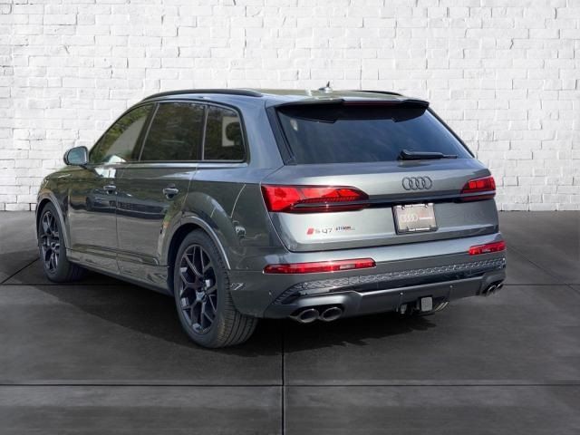 2025 Audi SQ7 Prestige