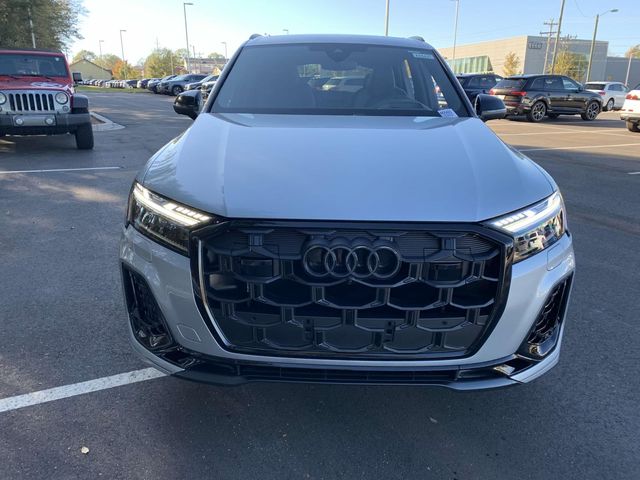 2025 Audi SQ7 Prestige