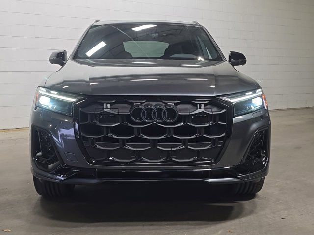 2025 Audi SQ7 Premium Plus