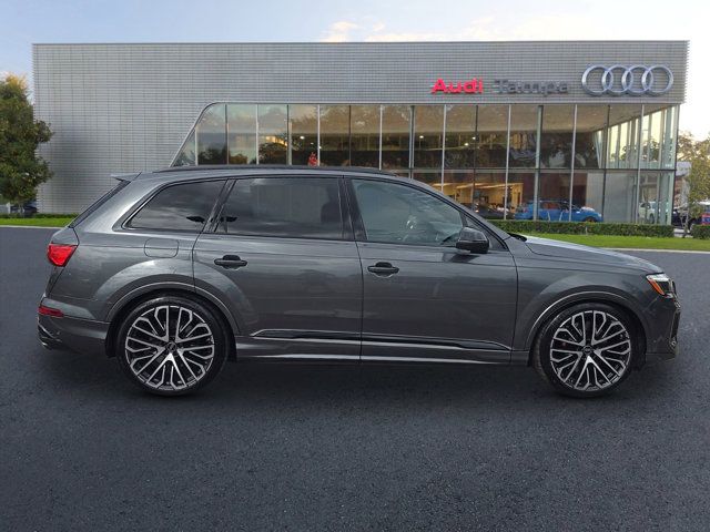 2025 Audi SQ7 Premium Plus