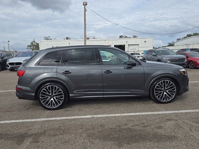 2025 Audi SQ7 Premium Plus