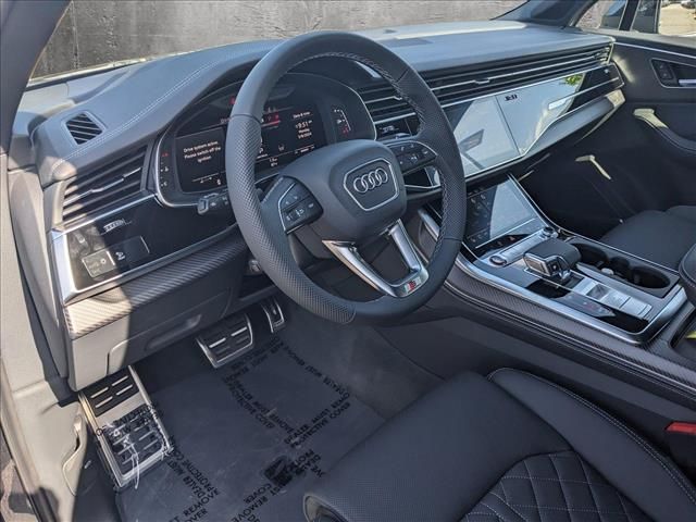 2025 Audi SQ7 Premium Plus