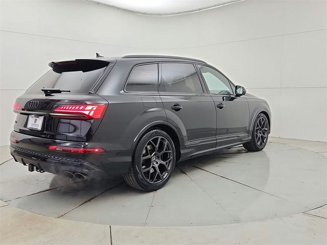 2025 Audi SQ7 Premium Plus