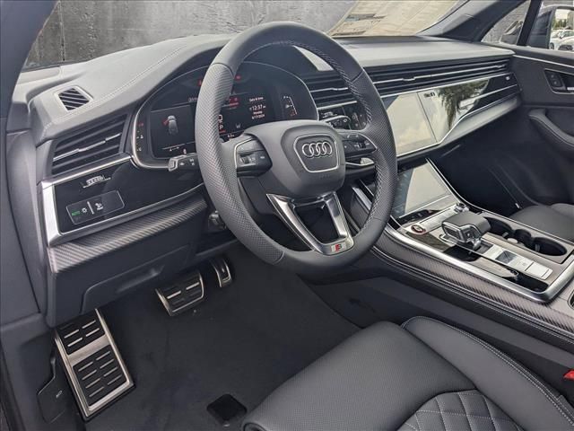 2025 Audi SQ7 Premium Plus