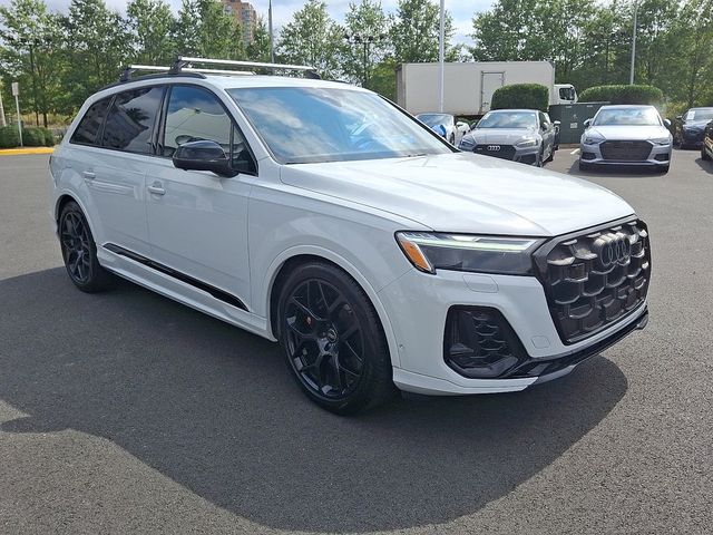 2025 Audi SQ7 Premium Plus