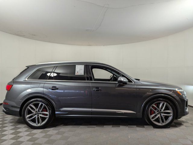 2025 Audi SQ7 Premium Plus