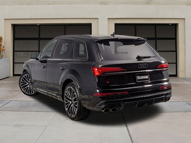 2025 Audi SQ7 Premium Plus