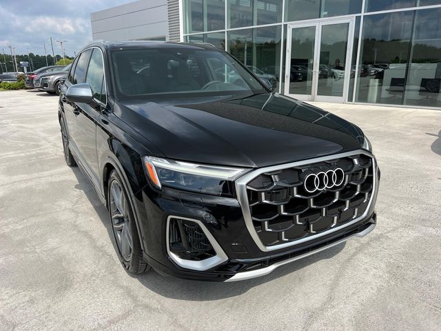 2025 Audi SQ7 Premium Plus