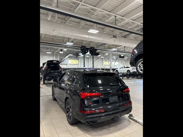 2025 Audi SQ7 Premium Plus