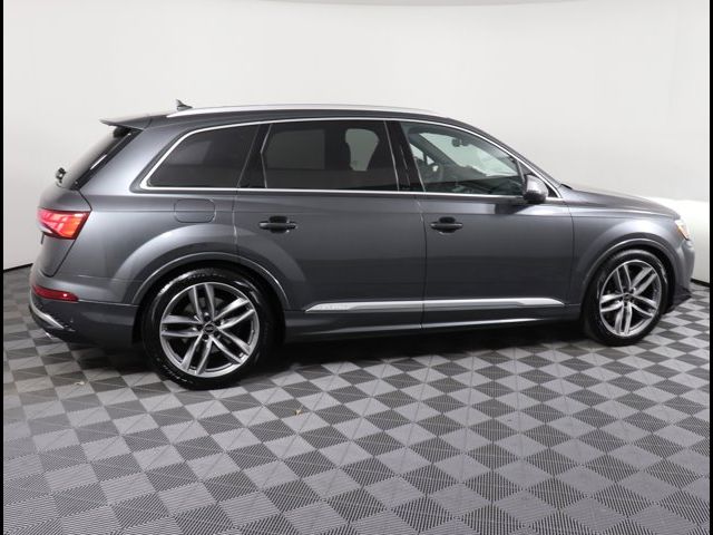 2025 Audi SQ7 Premium Plus