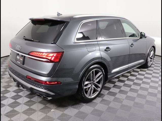 2025 Audi SQ7 Premium Plus