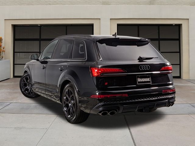 2025 Audi SQ7 Premium Plus