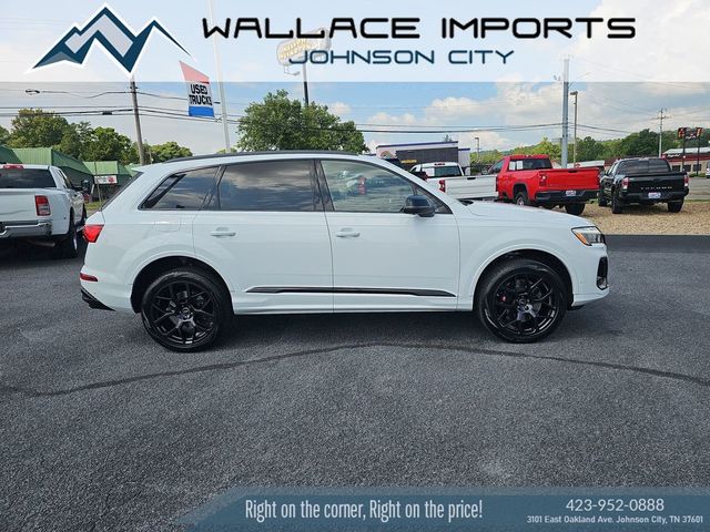 2025 Audi SQ7 Premium Plus