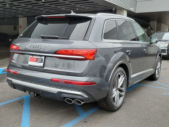 2025 Audi SQ7 Premium Plus