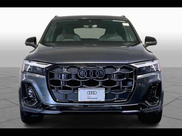 2025 Audi SQ7 Premium Plus